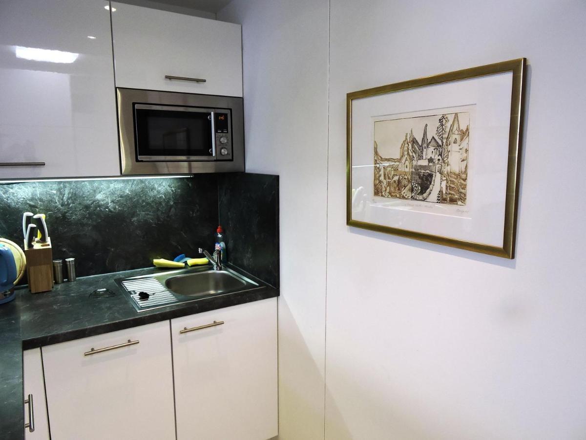 101 Athen, Studio Apartment, 38M2 1-4 Pers Klagenfurt am Woerthersee Exterior foto